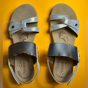 Reverse Comfort Tahini Leather Wedge Metallic Sandals Adjustable Straps Size 10